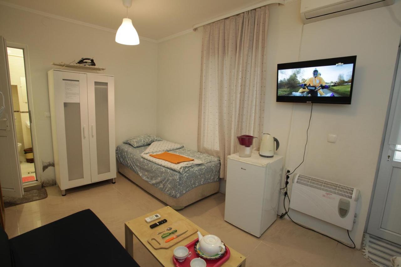 Sukhum City Mini Hotel Sochumi Exterior foto