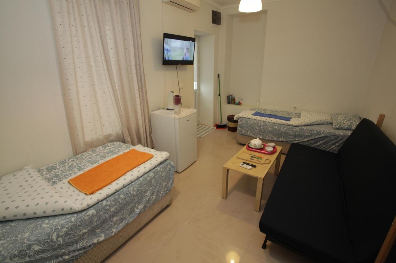 Sukhum City Mini Hotel Sochumi Exterior foto